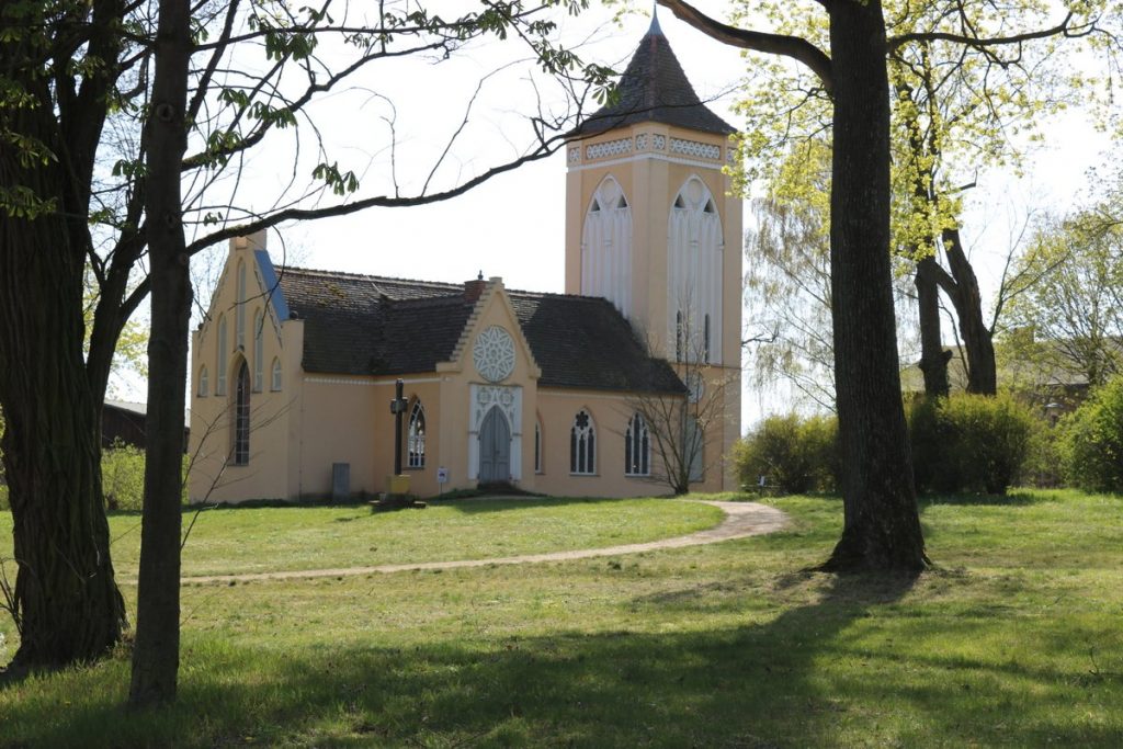 Kirche Paretz