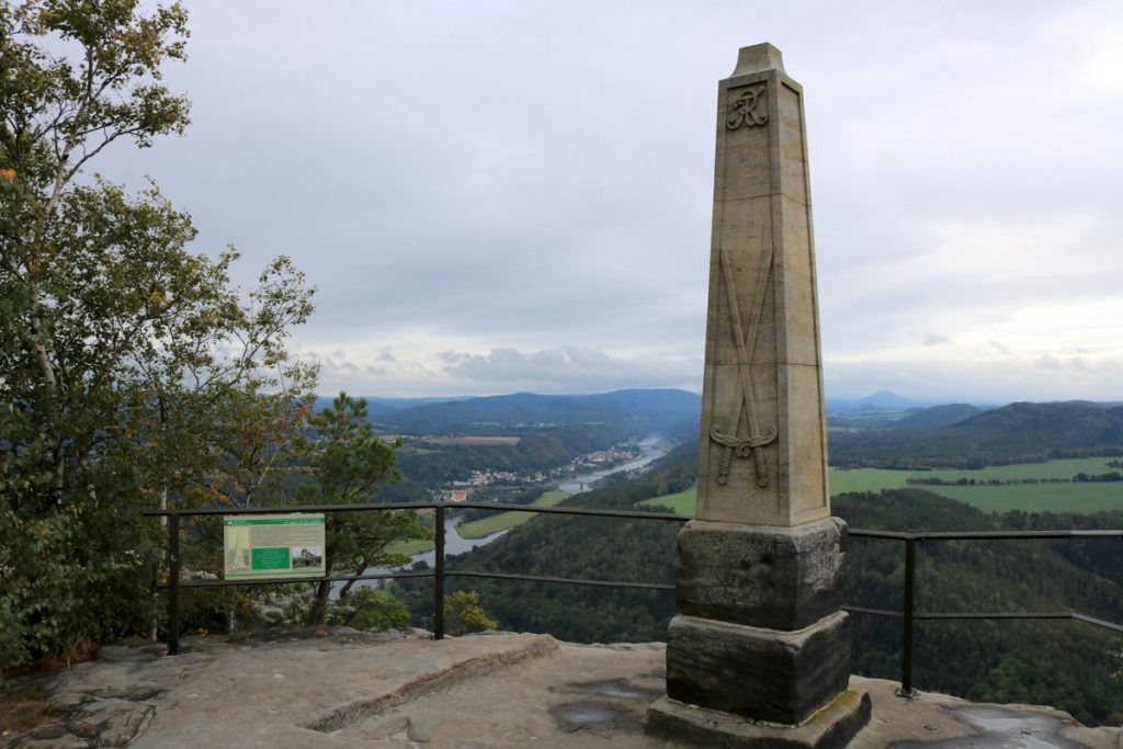 Obelisk auf dem Lilienstein